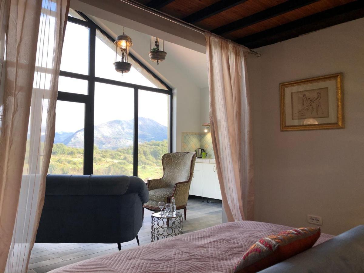 Bote Farms Agriturismo Sarandë エクステリア 写真
